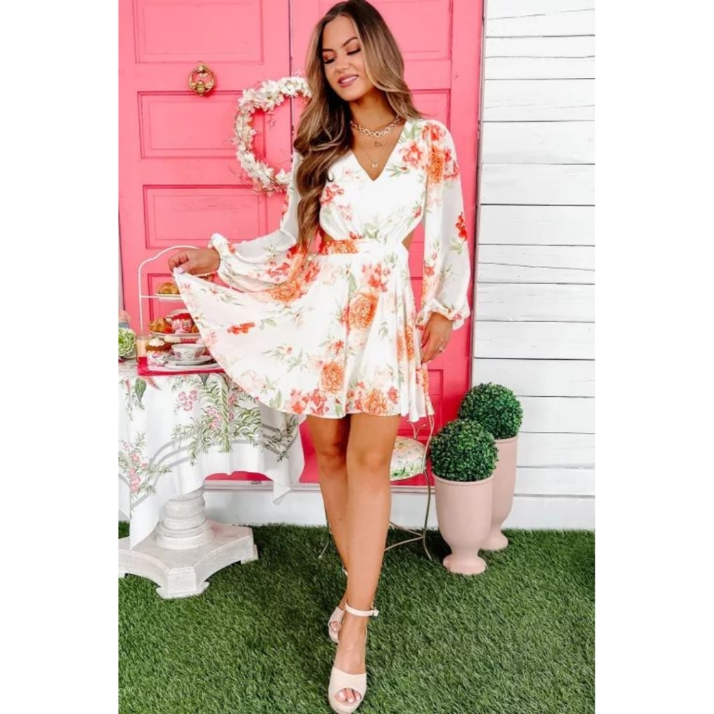 LAST ONE! Classy White DANIELLA Floral Long Sleeve Mini Dress With Cut Out - Picture 6 of 7